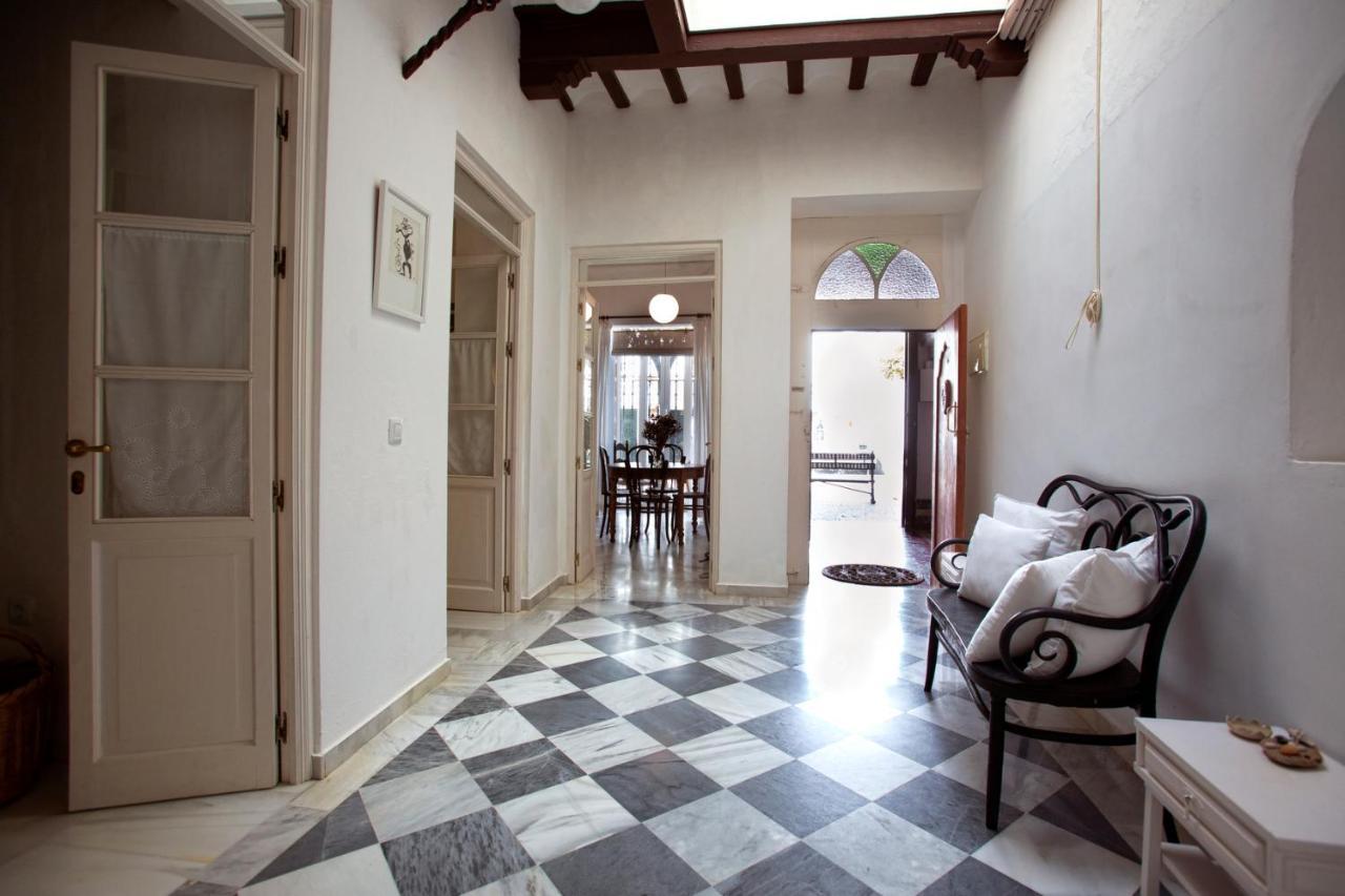 Barroso 4 By 7Escalones Apartment โรตา ภายนอก รูปภาพ